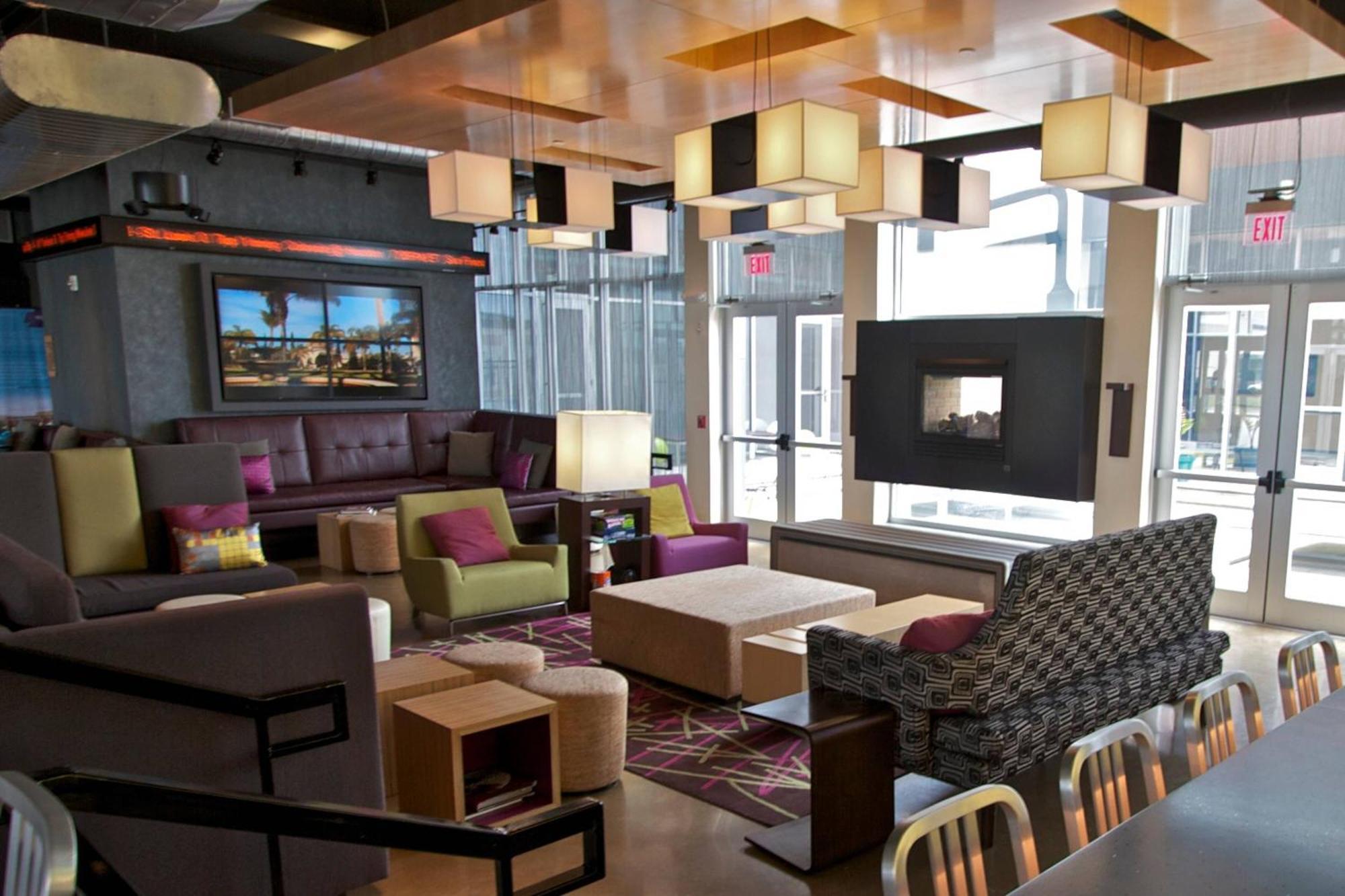 Hotel Aloft 3*