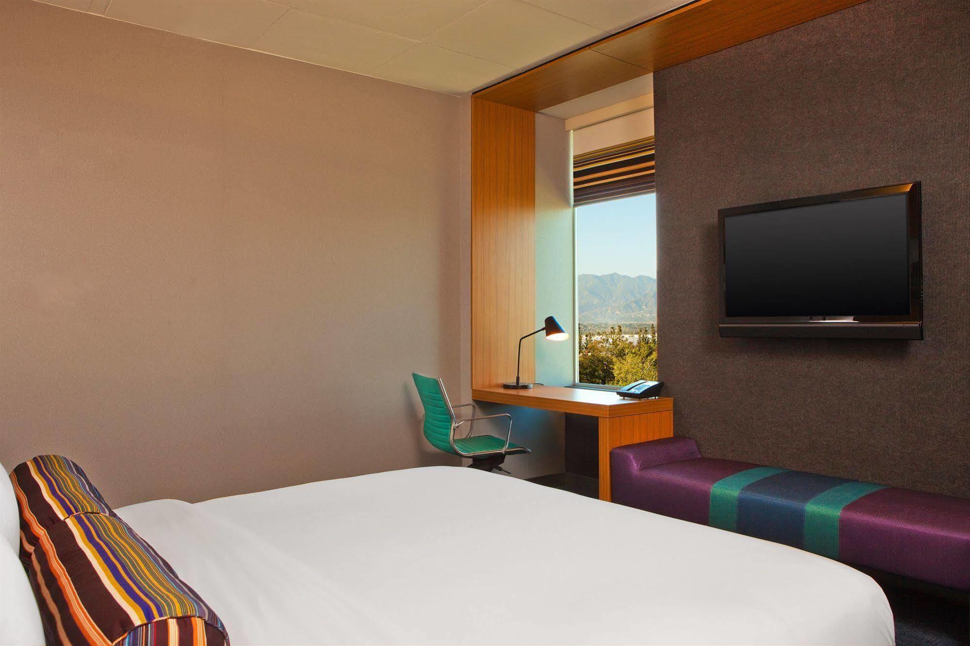 Hotel Aloft 3*